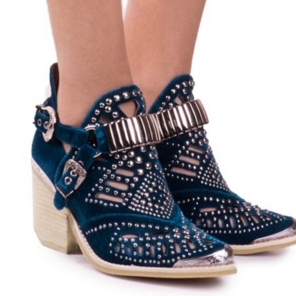Jeffrey Campbell Calhoun Blue Velvet Studded Western Booties size 10
